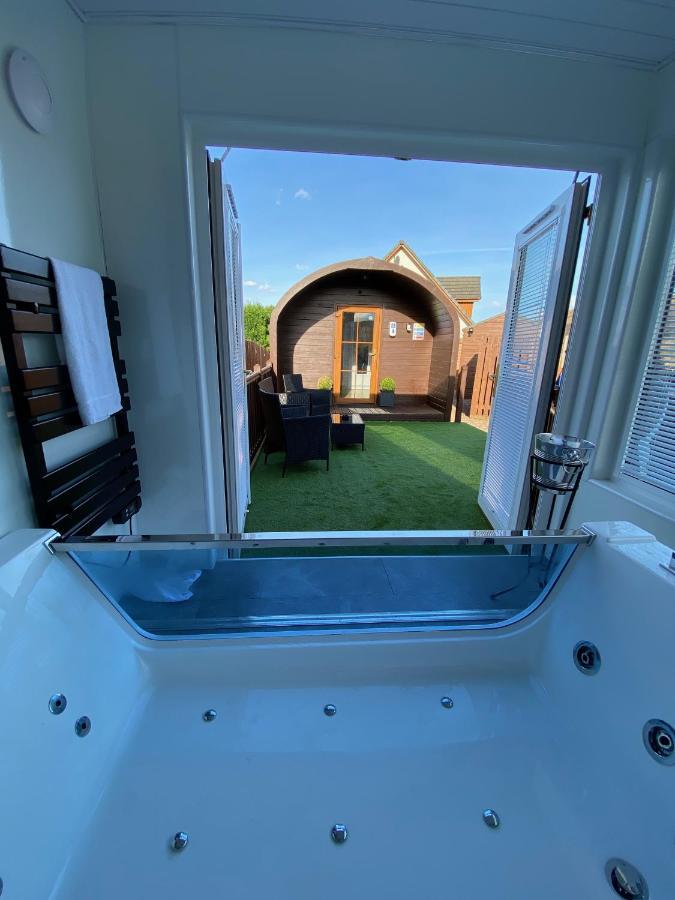 Highland Stays - Ben View Studio Pod & Jacuzzi Bath Φορτ Γουίλιαμ Εξωτερικό φωτογραφία